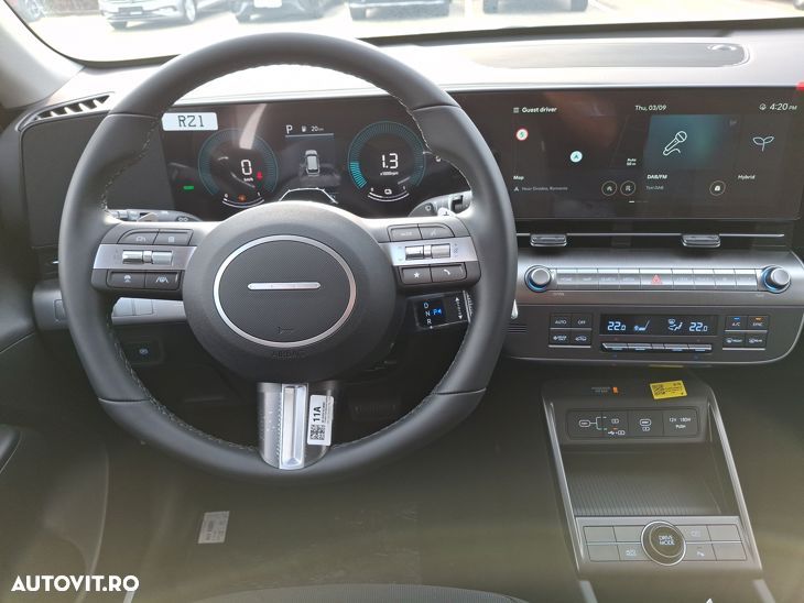 Hyundai KONA - 13