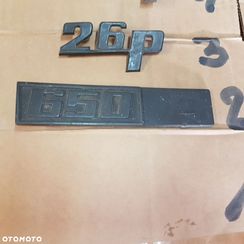logo emblemat znaczek napis zaślepka kierownicy klakson tylna klapa 126p 126 p maluch 650 fiat fsm fiat el oryginał - 26