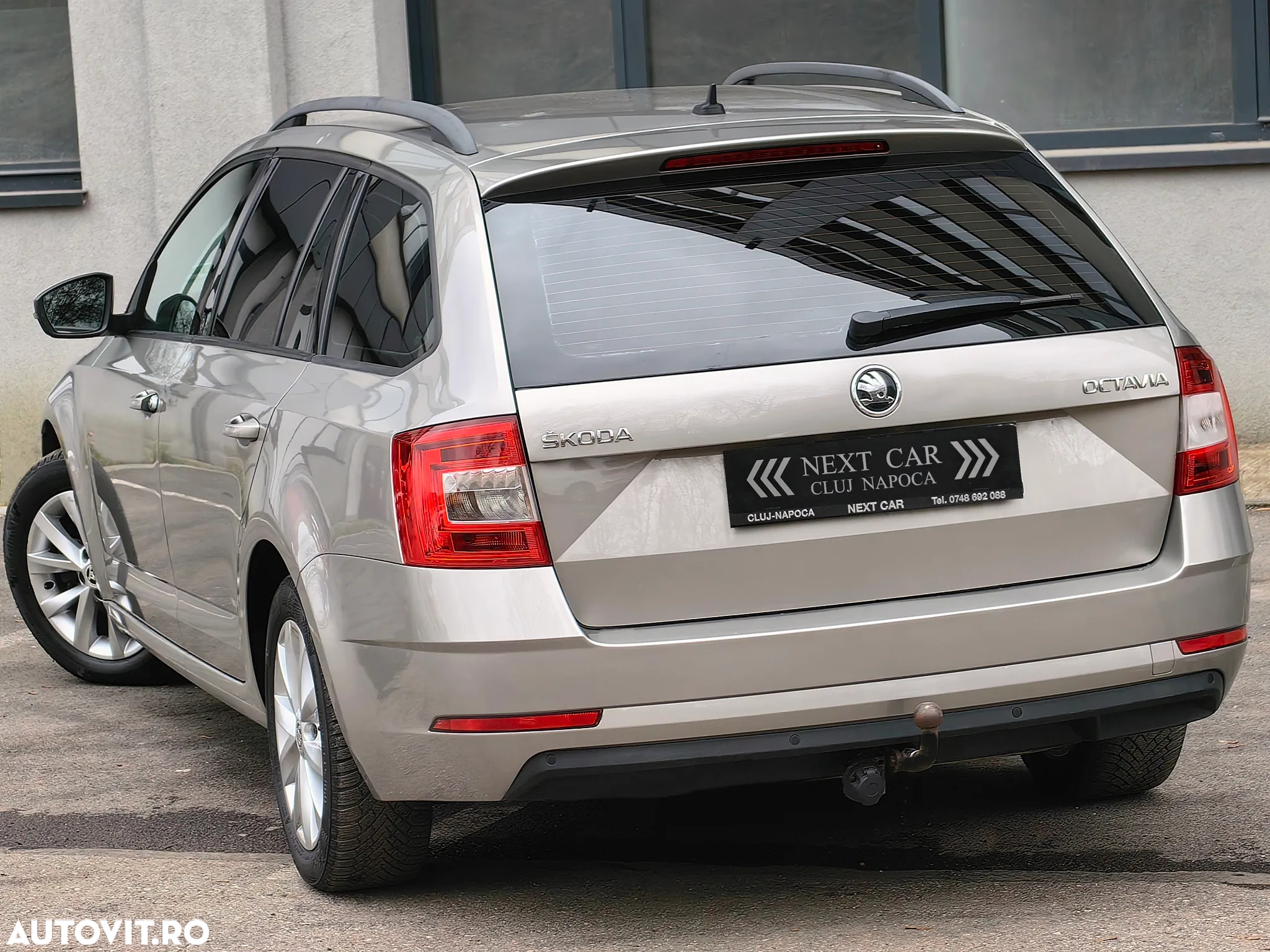 Skoda Octavia 1.6 TDI DSG Soleil - 4