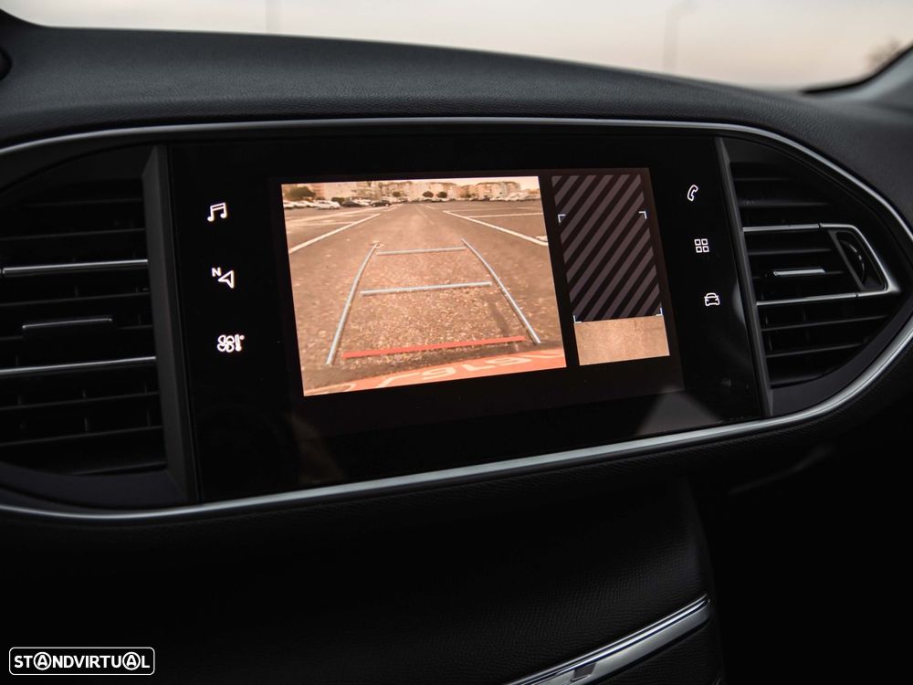 Peugeot 308 1.2 PureTech Allure Pack EAT8 - 41
