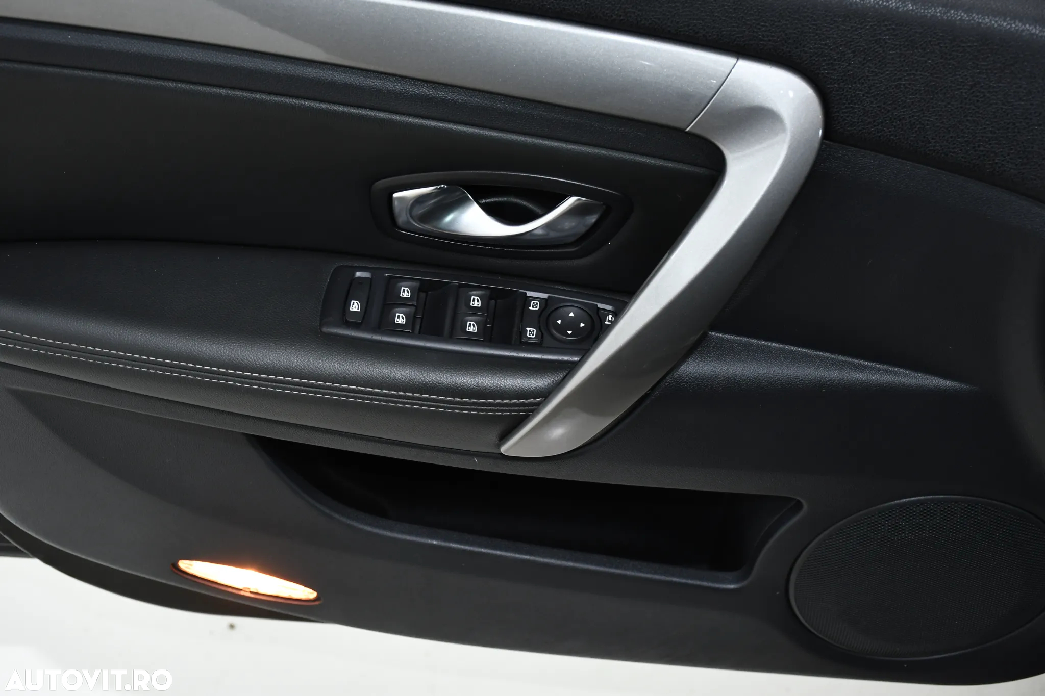 Renault Laguna dCi 110 FAP Bose Edition - 18
