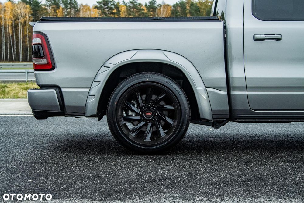 RAM 1500 5.7 Crew Cab Shortbed Laramie Black - 7