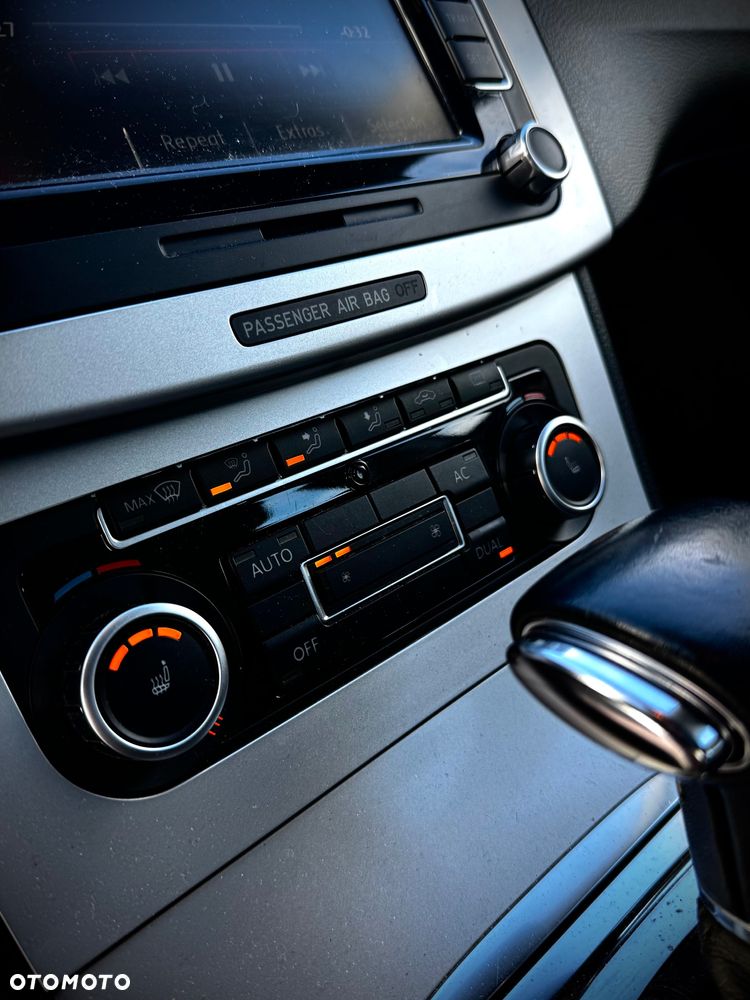Volkswagen Passat 2.0 Turbo FSI Automatik Comfortline - 24