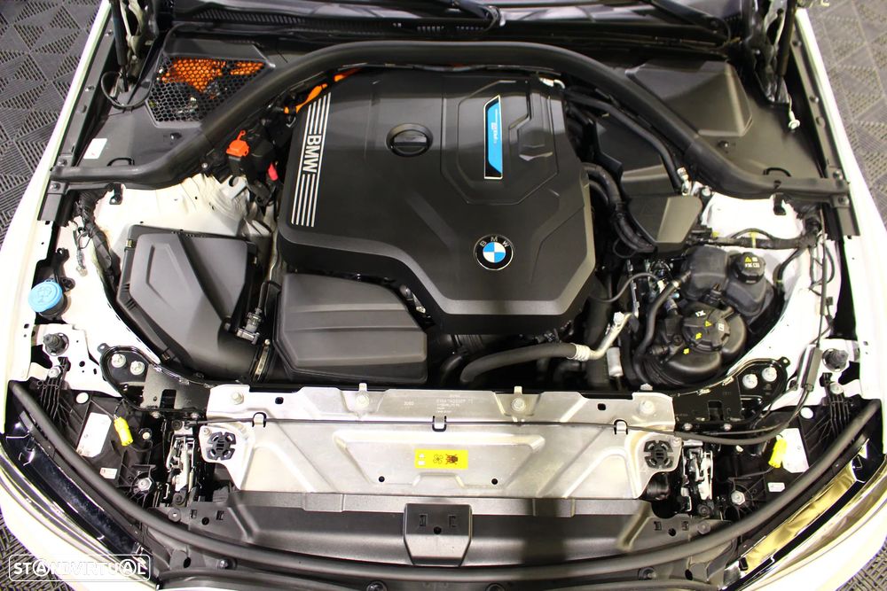 BMW 320 e Line Sport Auto - 36