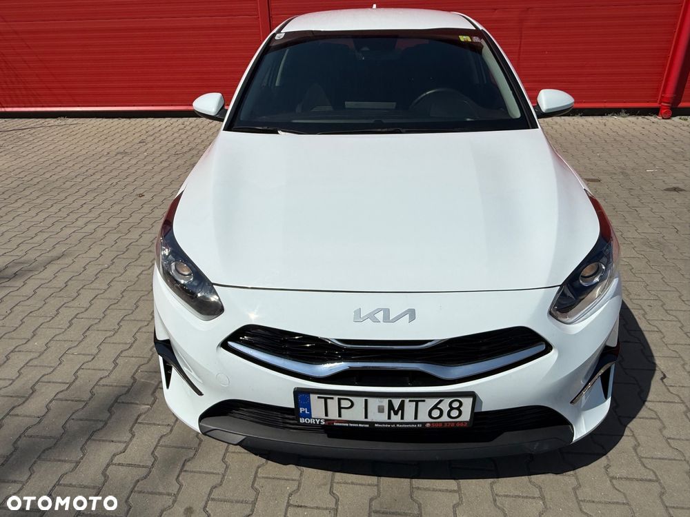 Kia Ceed - 40