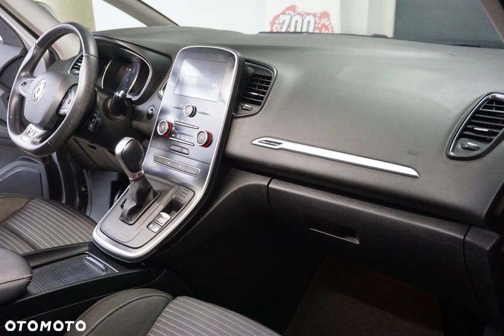 Renault Scenic - 24
