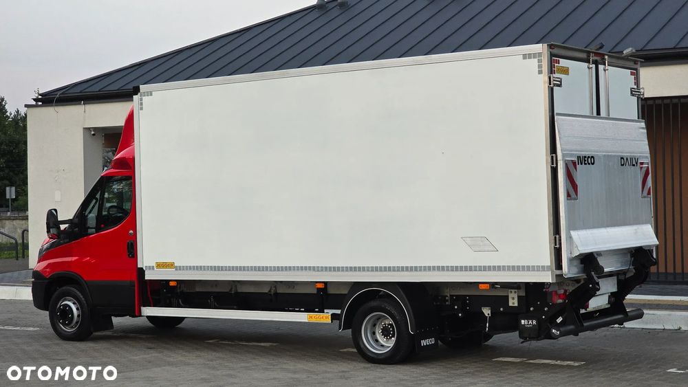 Iveco IVECO DAILY 72C18 3.0 180KM DMC 7200 ❗❗ MODEL 2019 / CARRIER XARIOS 500 / MROŹNIA +32 -32 / ZABUDOWA JEGGER 10 EP / GRUBA ŚCIANA / WINDA BAR 1000KG / NAVI / KAMERA COFANIA / RADAR  / SERWIS ASO / ŁADOWNOŚĆ 3600KG❗❗ JAK NOWY❗❗ - 25