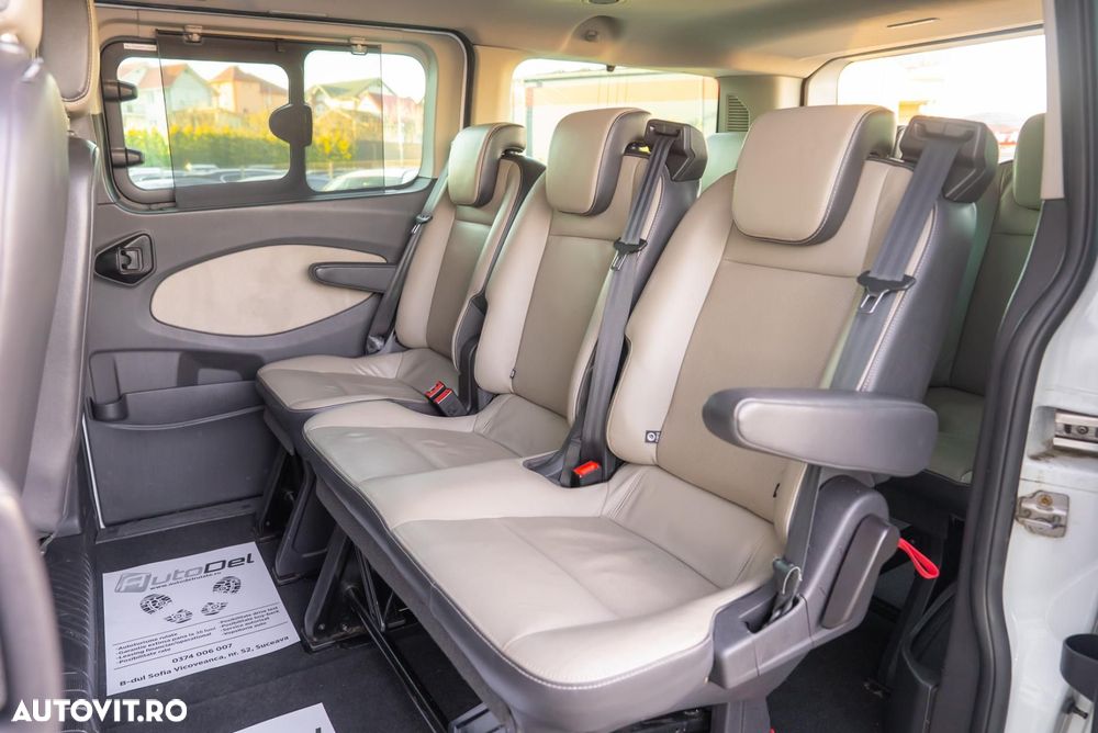 Ford Tourneo Custom - 10
