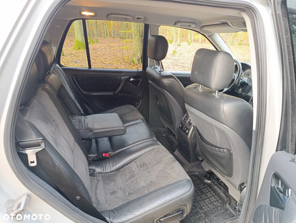 Mercedes-Benz ML - 15