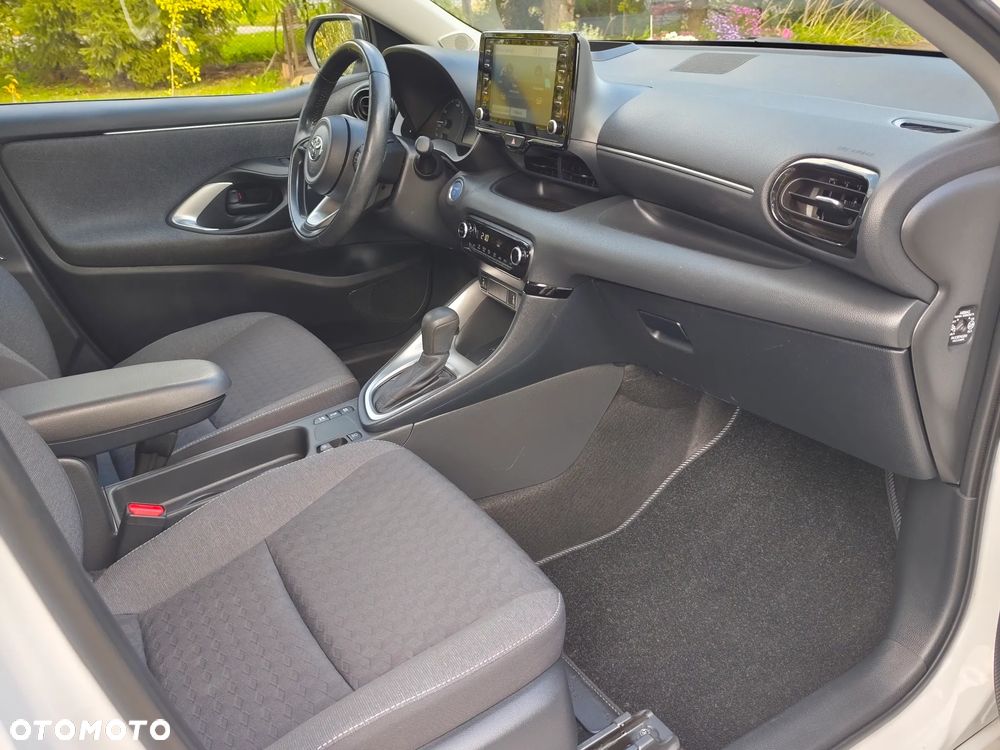 Toyota Yaris Hybrid 100 Premium EU6 - 23
