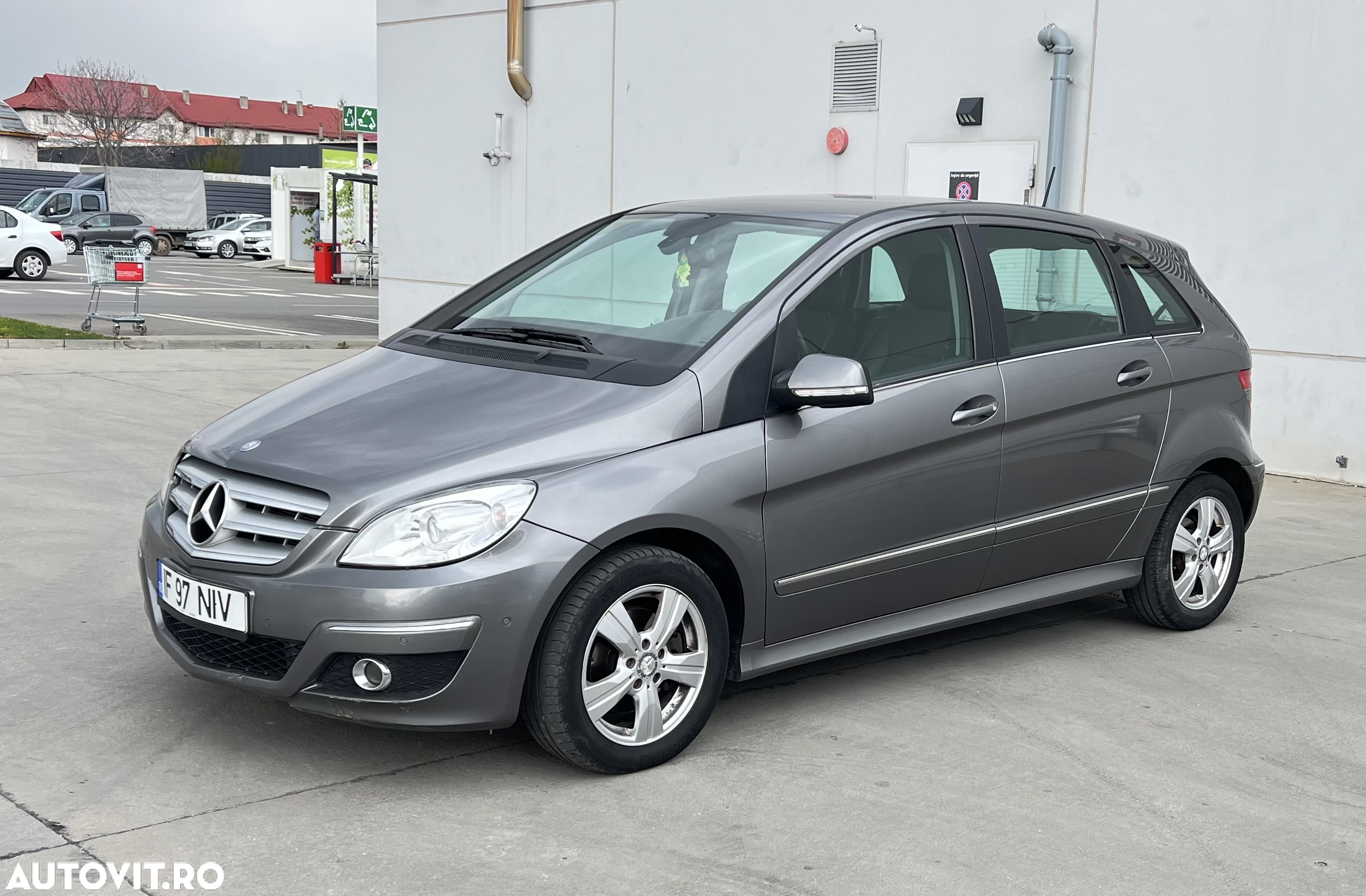 Mercedes-Benz B 200 CDI Autotronic - 12