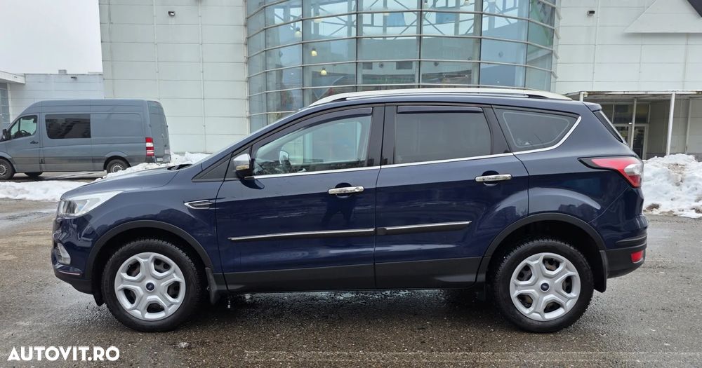 Ford Kuga - 3