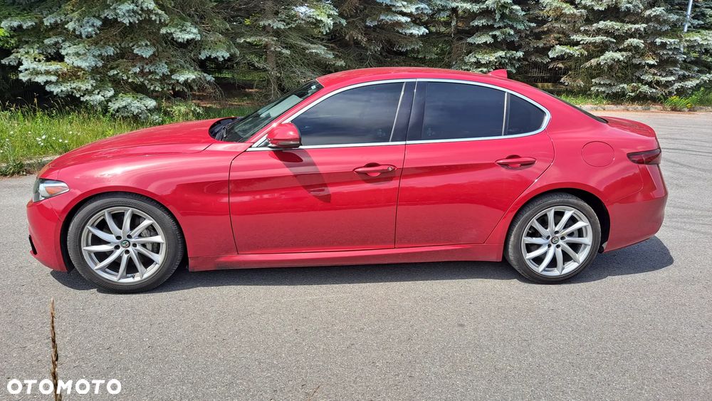 Alfa Romeo Giulia 2.0 Turbo 16V AT8 Veloce Ti - 3