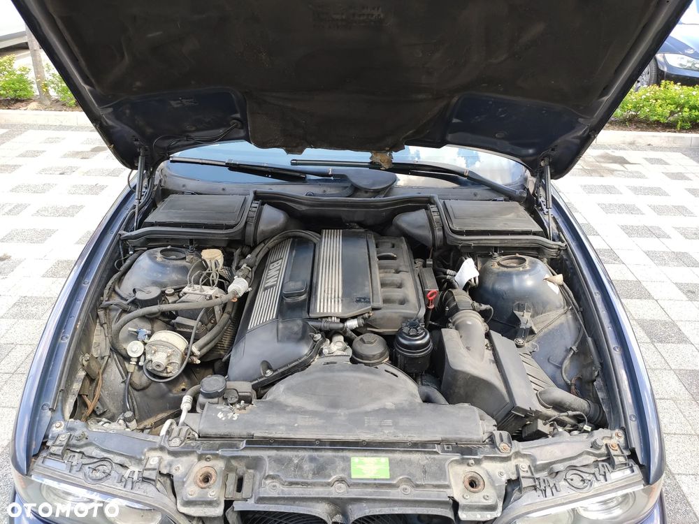 BMW Seria 5 - 12