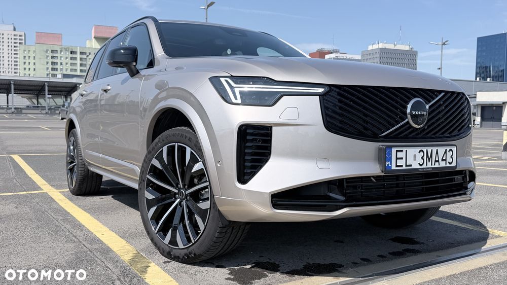 Volvo XC 90 - 1