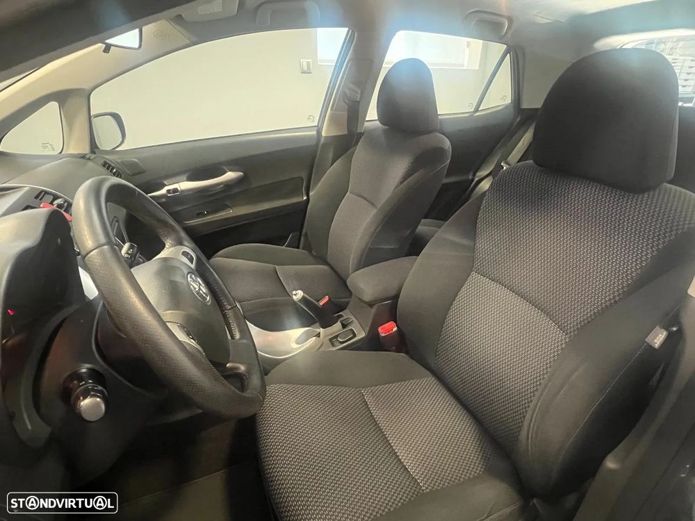 Toyota Auris 1.4 VVT-i AC - 6