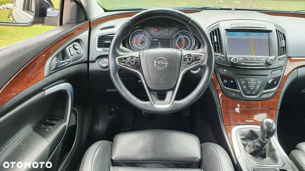 Opel Insignia - 18