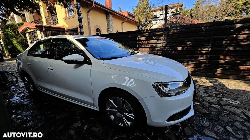 Volkswagen Jetta 1.2 TSI Trendline - 4