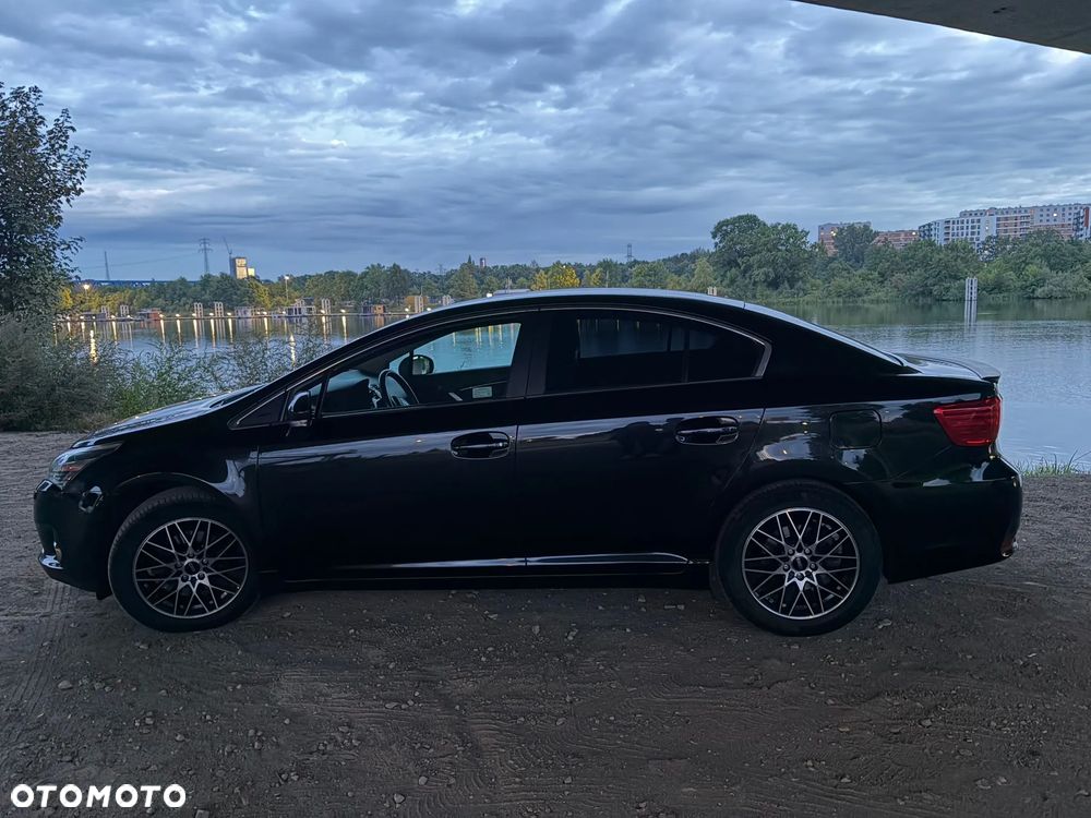 Toyota Avensis 1.8 Active - 2