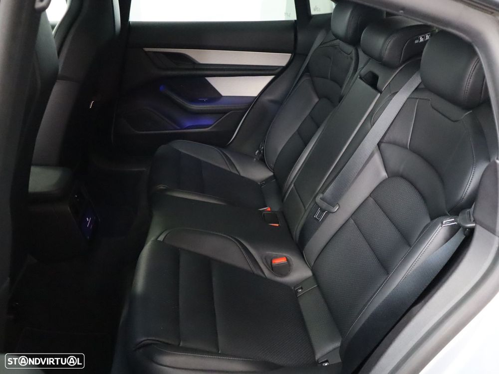 Porsche Taycan Standard - 13