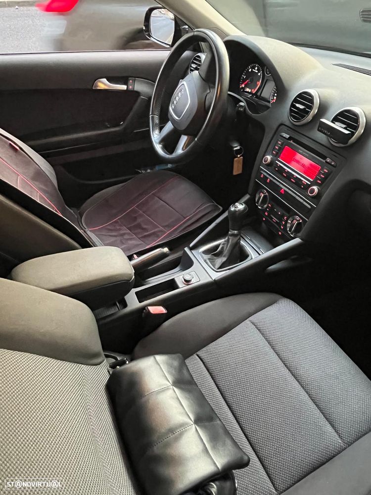 Audi A3 1.6 TDI S-line - 25
