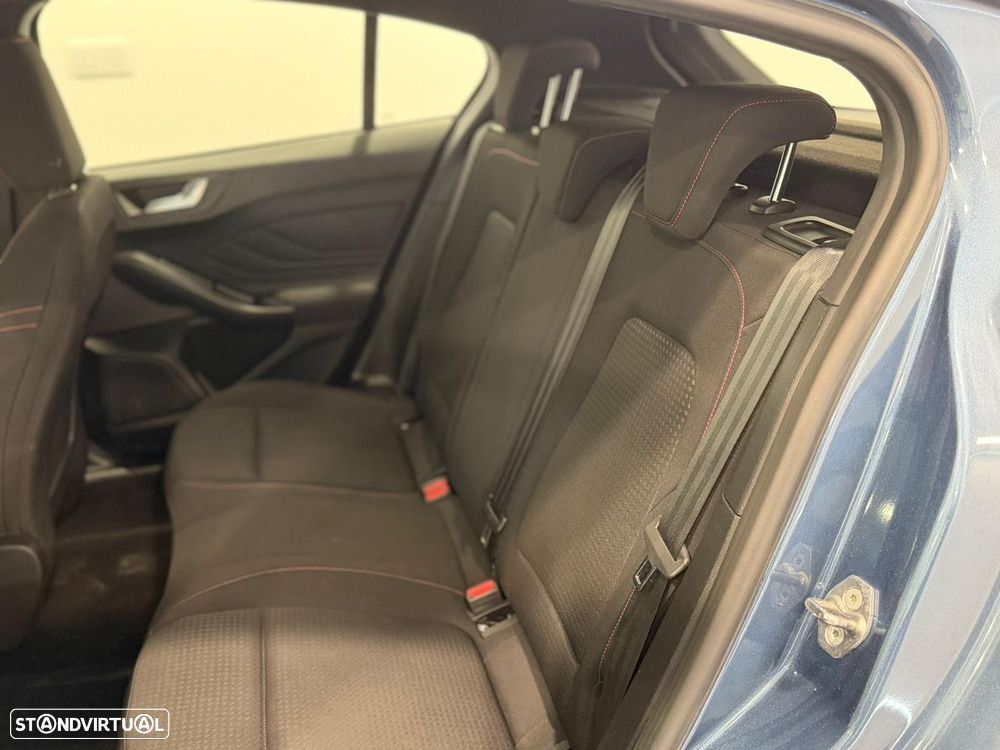 Ford Focus 1.0 EcoBoost MHEV ST-Line - 5