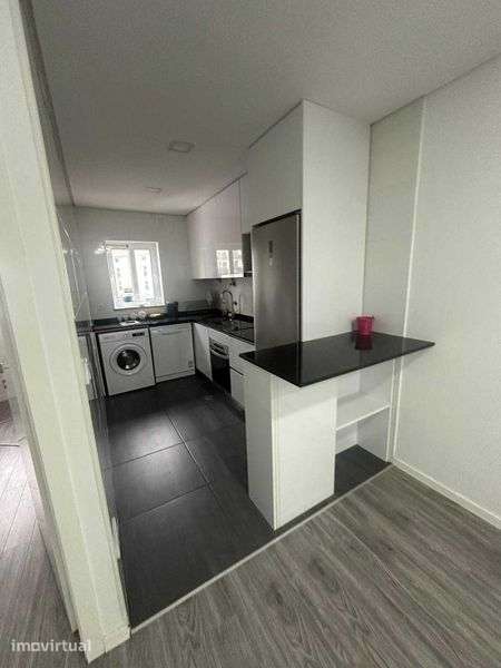 T2+1 com 2 WC e 2 frentes, ao lado do Braga Parque - Grande imagem: 4/9