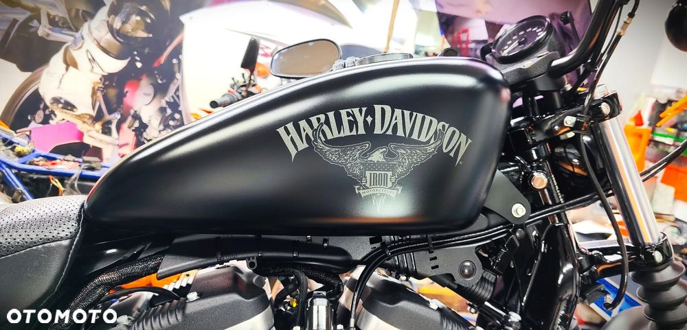 Harley-Davidson Sportster Iron 883 - 40