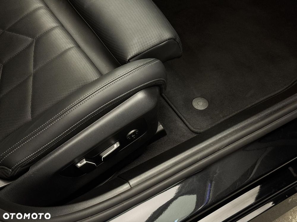 BMW Seria 5 520d mHEV M Sport - 22