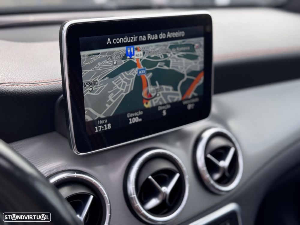 Mercedes-Benz CLA 220 Shooting Brake (CDI) d 4Matic 7G-DCT AMG Line - 12