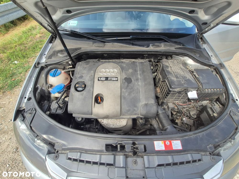 Audi A3 Sportback 1.6 FSI Ambiente - 12