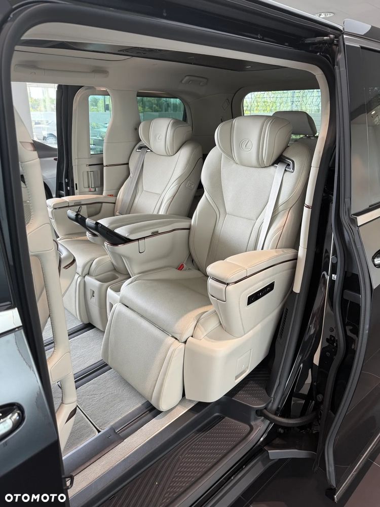 Lexus LM 350h Prestige - 3