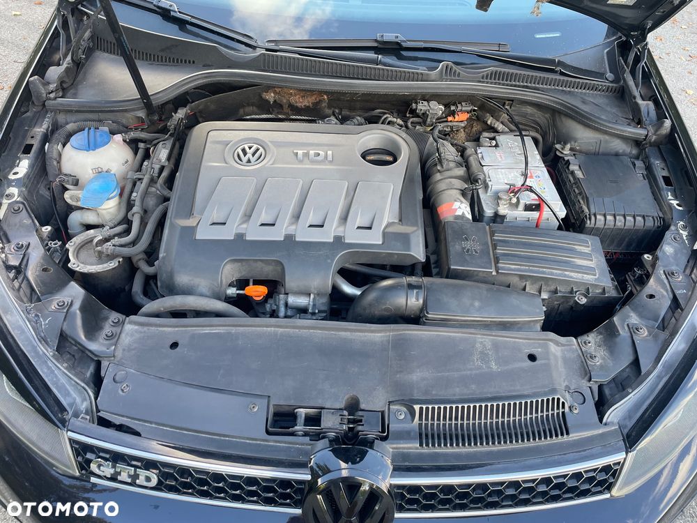 Volkswagen Golf - 10
