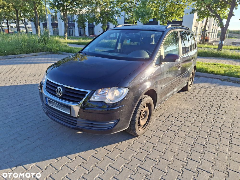 Volkswagen Touran 1.6 Trendline - 1