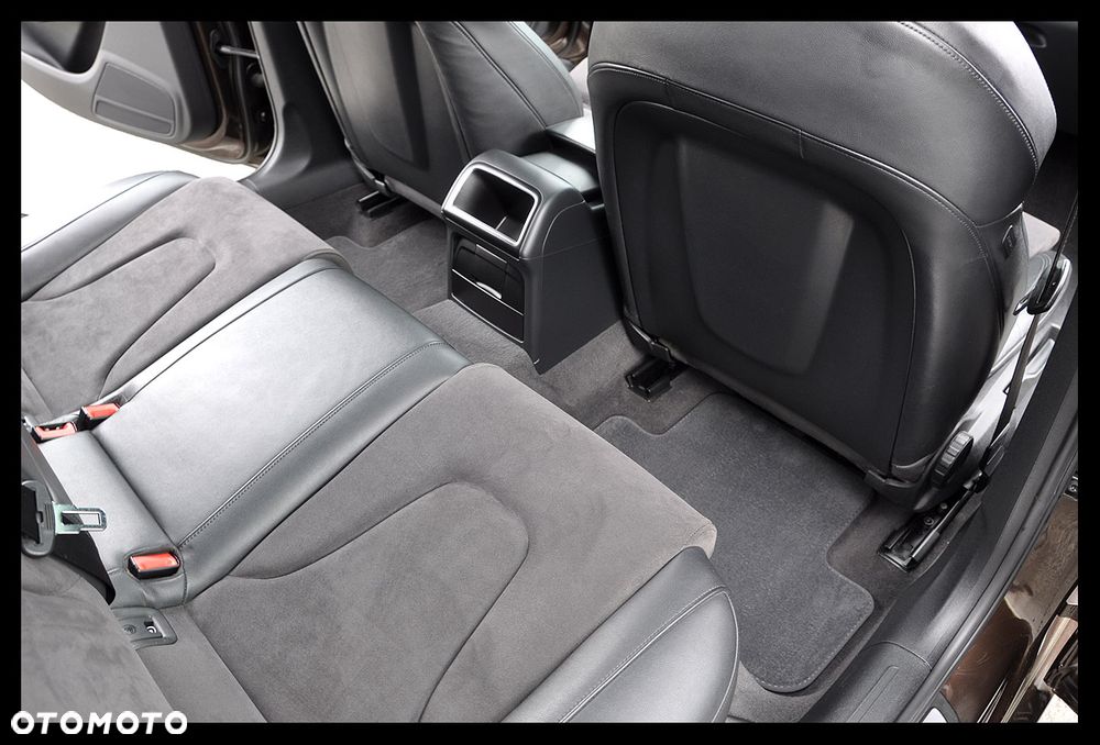Audi A4 Avant 3.0 TDI DPF quattro S line Sportpaket (plus) - 26