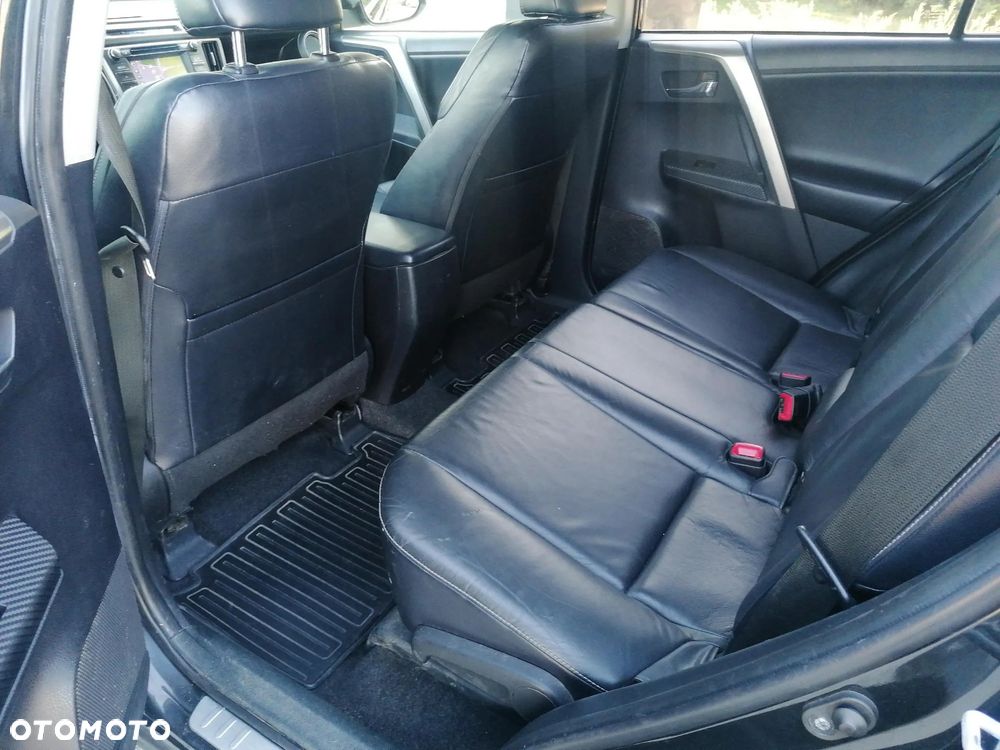 Toyota RAV4 2.2 D-4D Prestige - 12