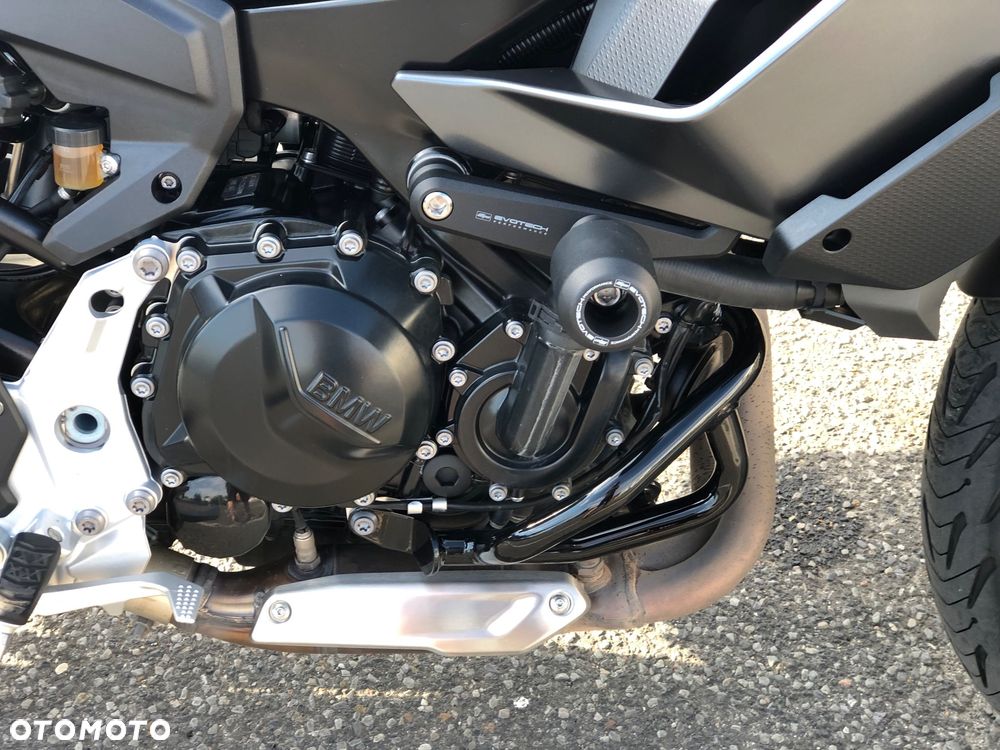 BMW XR - 7