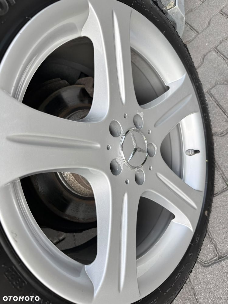 Mercedes-Benz CLS - 25