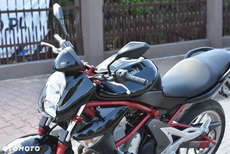 Kawasaki ER - 25