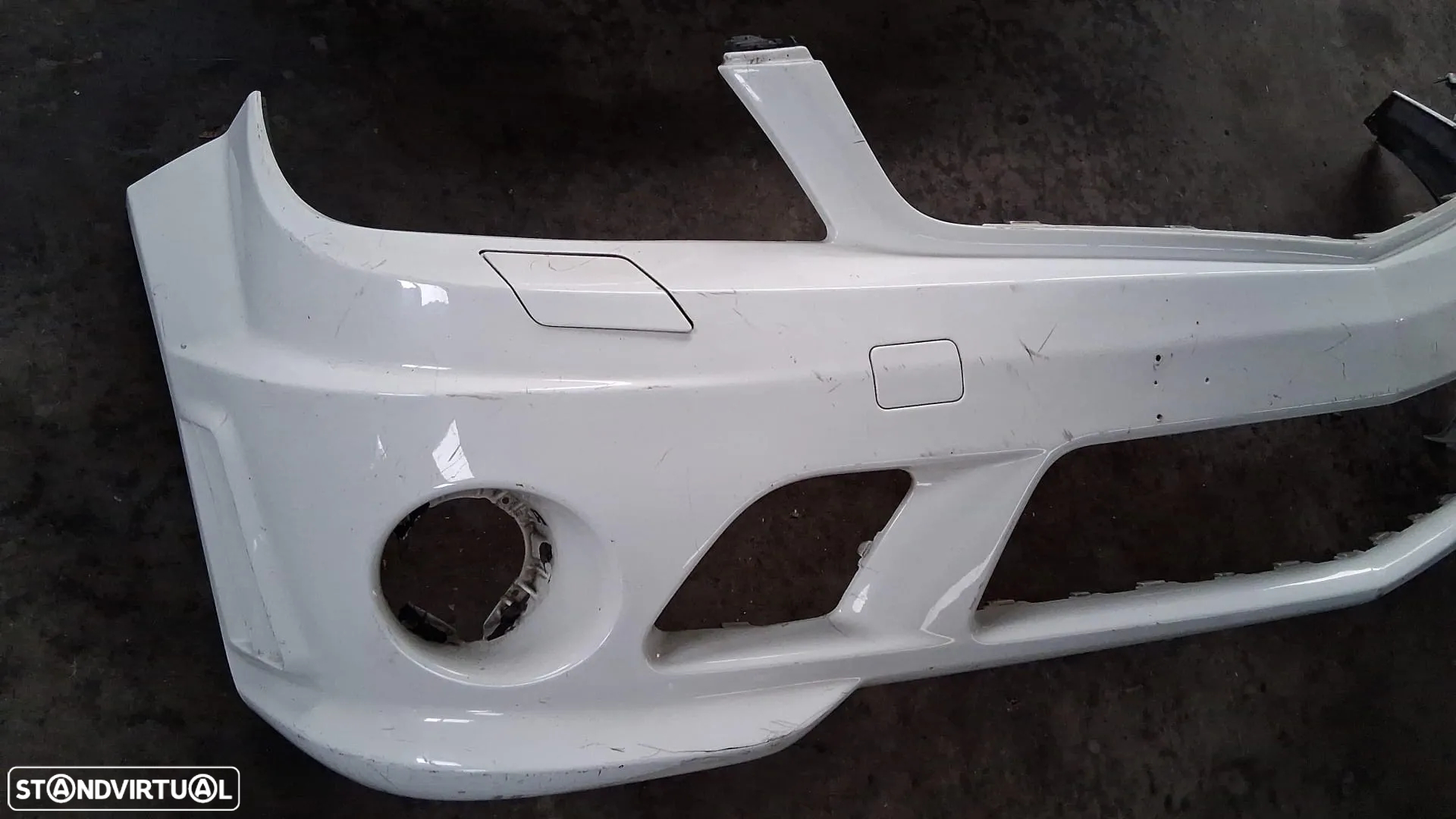 Para-choques frente Mercedes W204 C63 AMG - 2