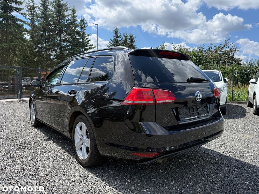 Volkswagen Golf - 8