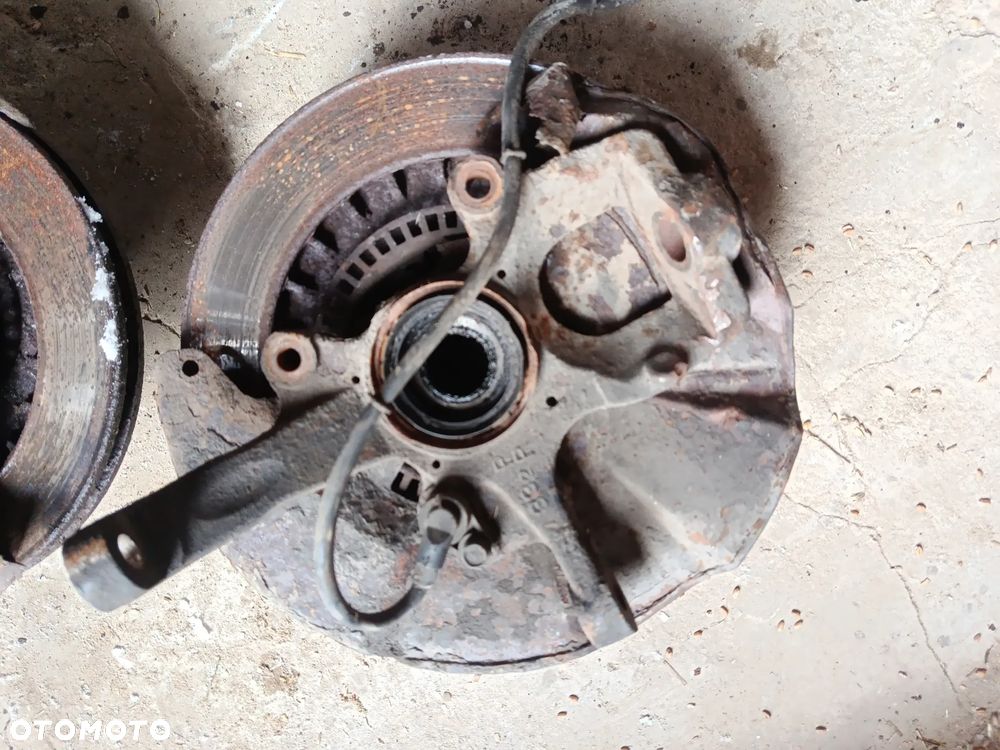 Zwrotnica zwrotnice przód prawa lewa Mitsubishi Pajero 2 2.5 - 5