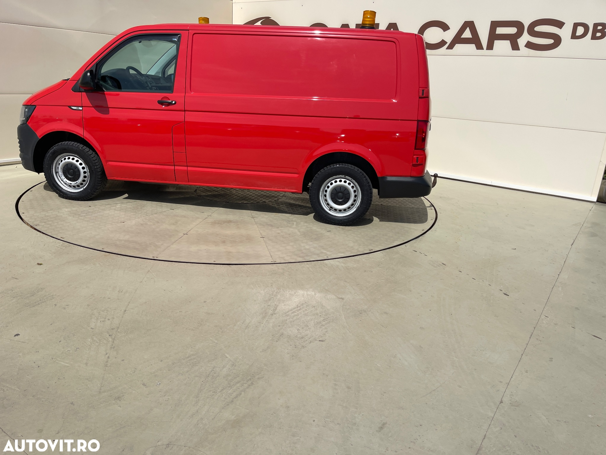 Volkswagen Transporter 2.0TDI  USI SPATE - 8