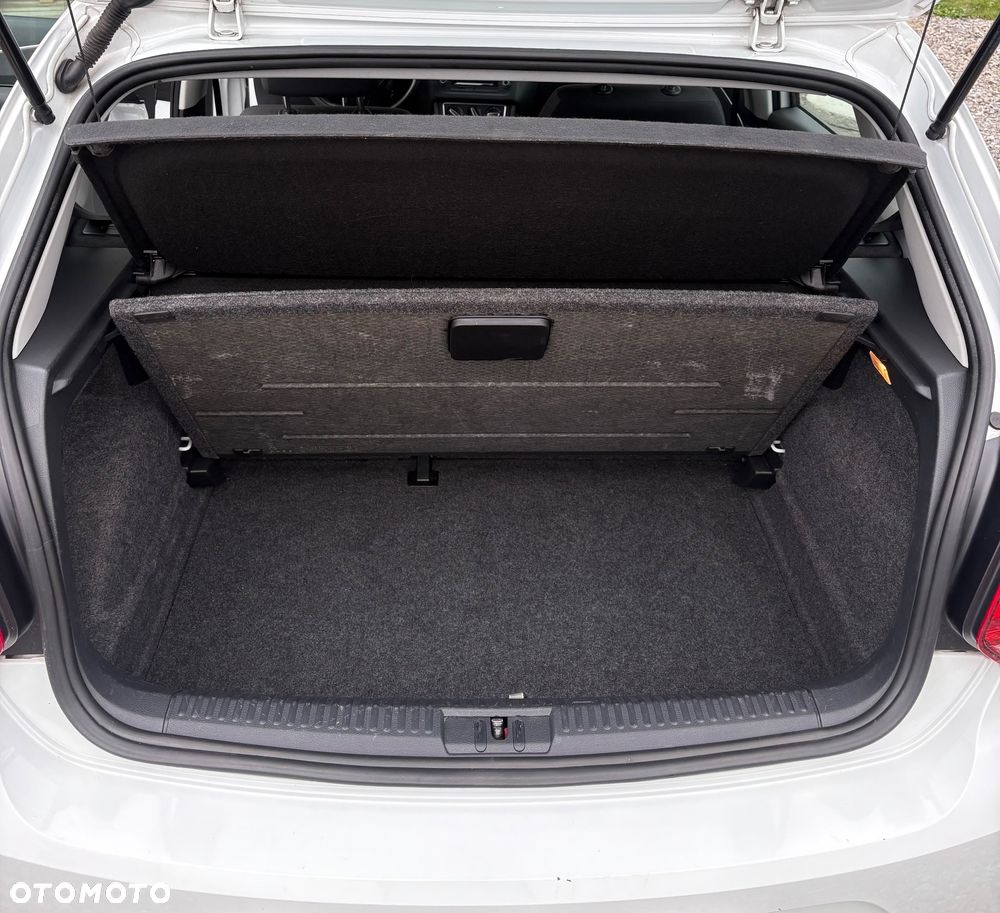 Volkswagen Polo 1.0 Comfortline - 10