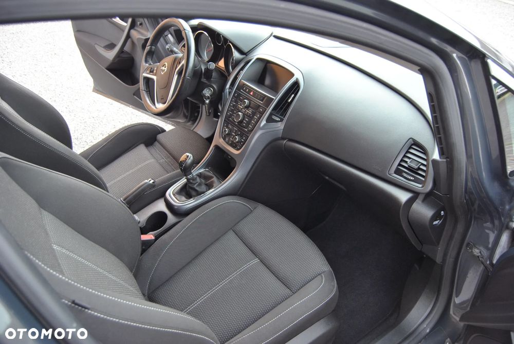 Opel Astra 1.4 T Cosmo S&S - 25
