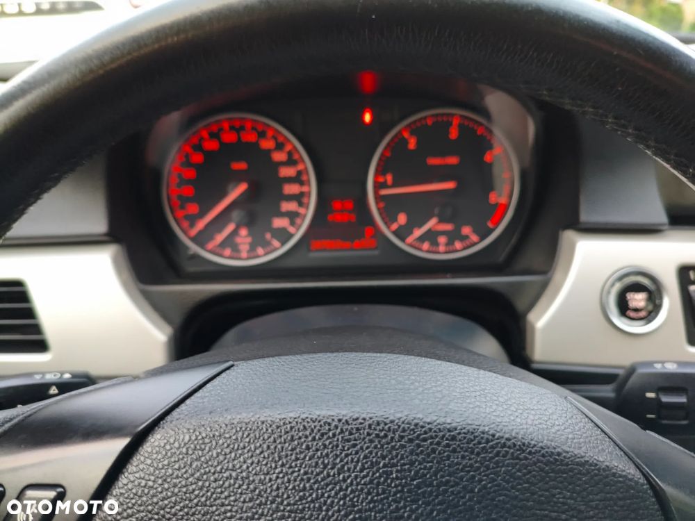 BMW Seria 3 - 26