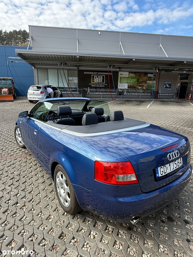 Audi A4 Cabrio - 8