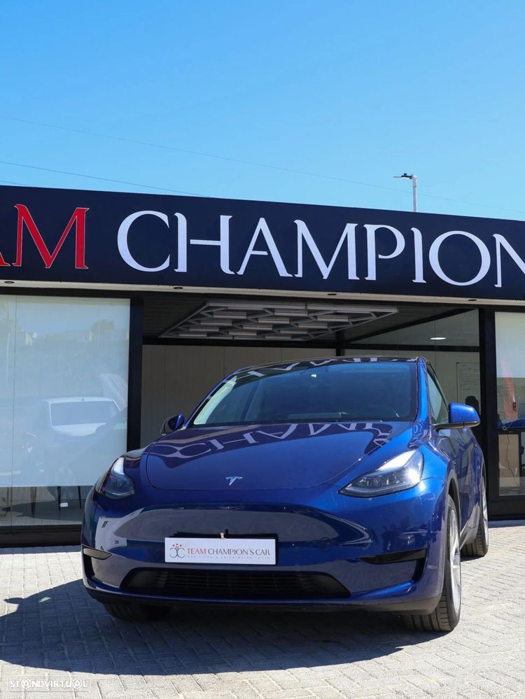 Tesla Model Y Standard RWD - 4
