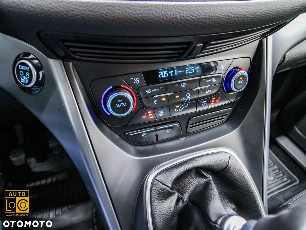 Ford Kuga 1.5 EcoBoost 2x4 Titanium - 26