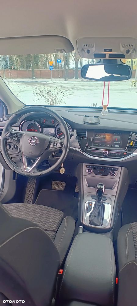 Opel Astra 1.6 CDTI 120 Lat - 9